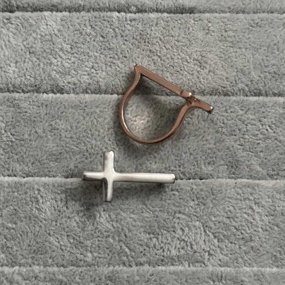 Cross Rings (8) - Picture 2 of 3